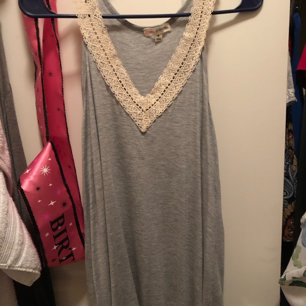 Grey vneck tank!